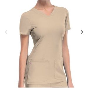 ✨5 pair of HEART AND SOUL SCRUBS✨